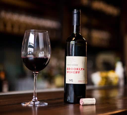 Thế giới Rượu vang: Khám phá Vùng đất và Nét đẹp Văn hóa Thế giới Rượu vang: Khám phá Vùng đất và Nét đẹp Văn hóa